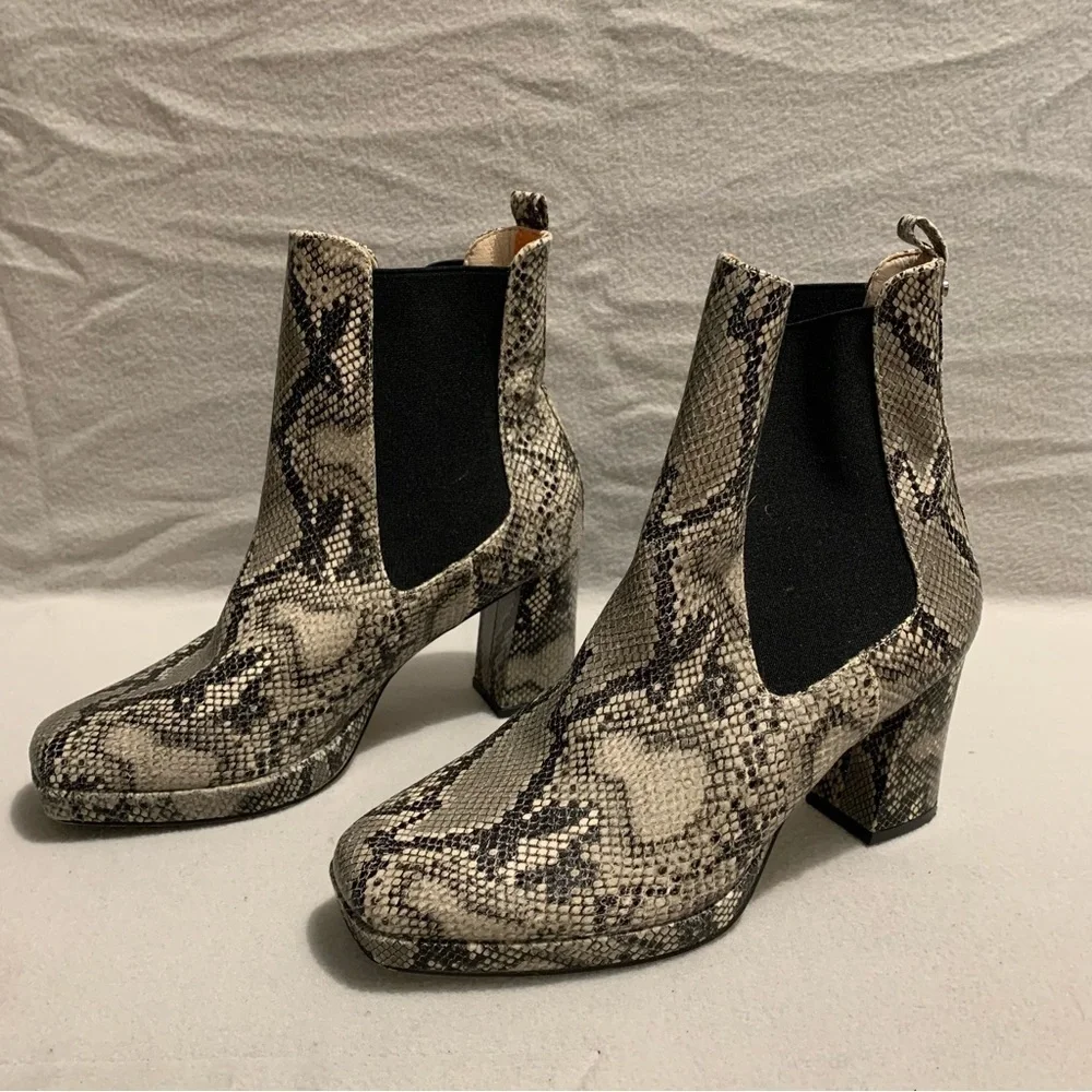 French Connection Penny Chelsea Block Heel Boots sz 8